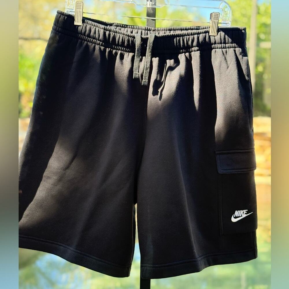 NIKE SPORTSWEAR CLUB‎ MENS CARGO SHORTS CZ9956-010 (L)